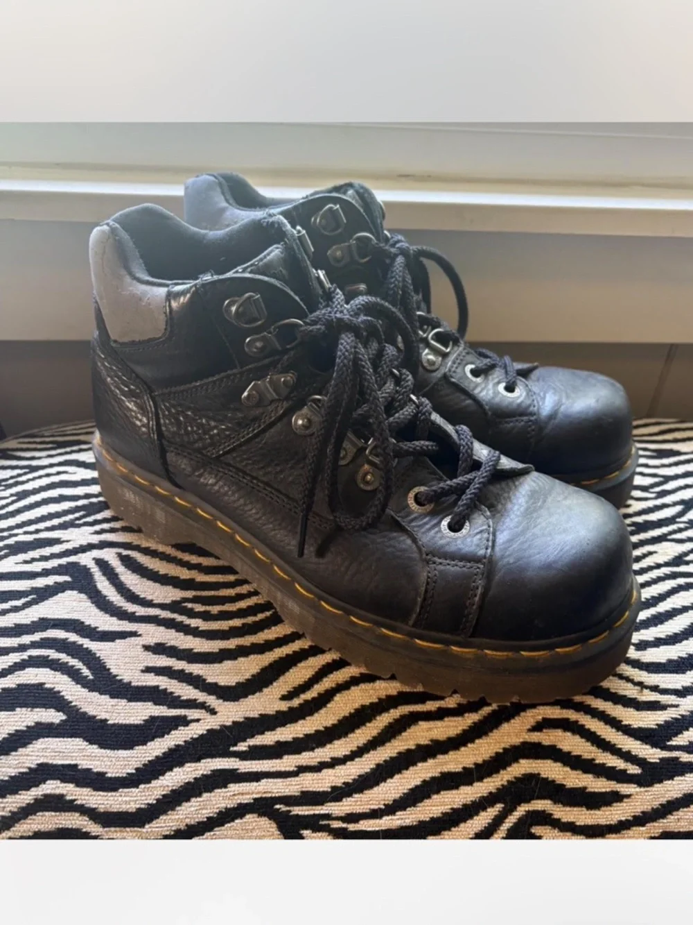 Dr Marten Boots